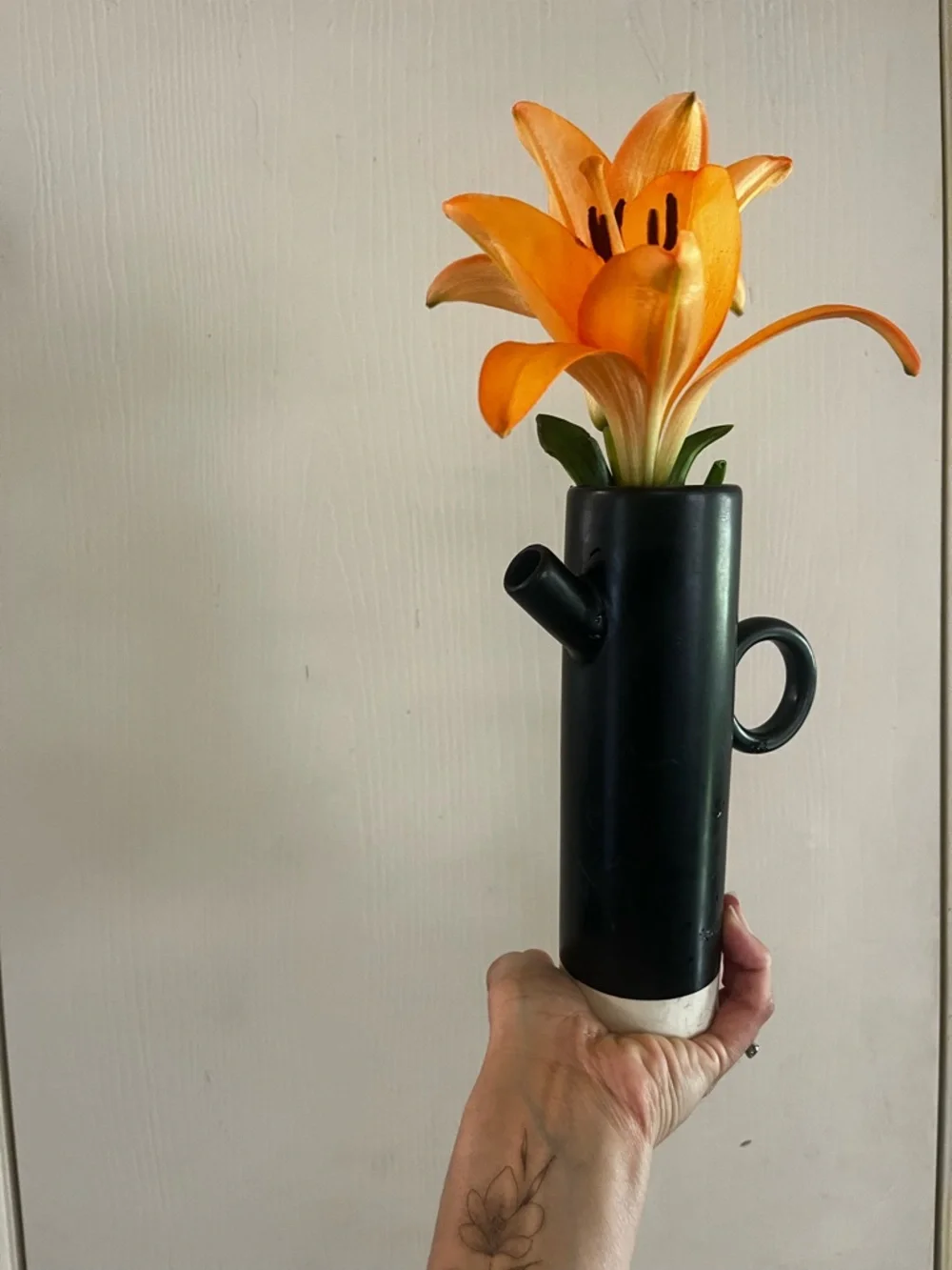 Crate & Barrel Minimalist Mid Century Modern Ceramic Japandi Scandinavian Vase